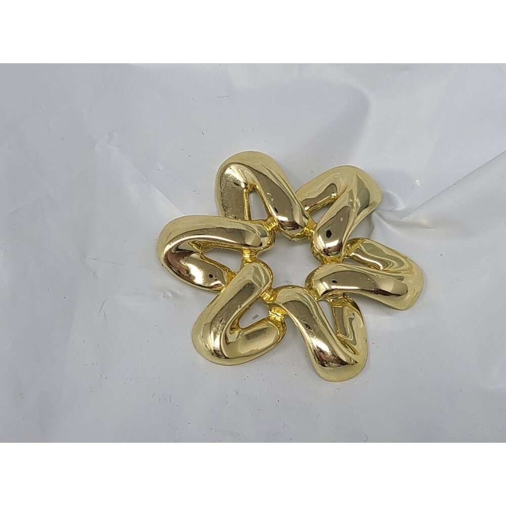 Vintage Gold Tone Flower Star Brooch Pin
